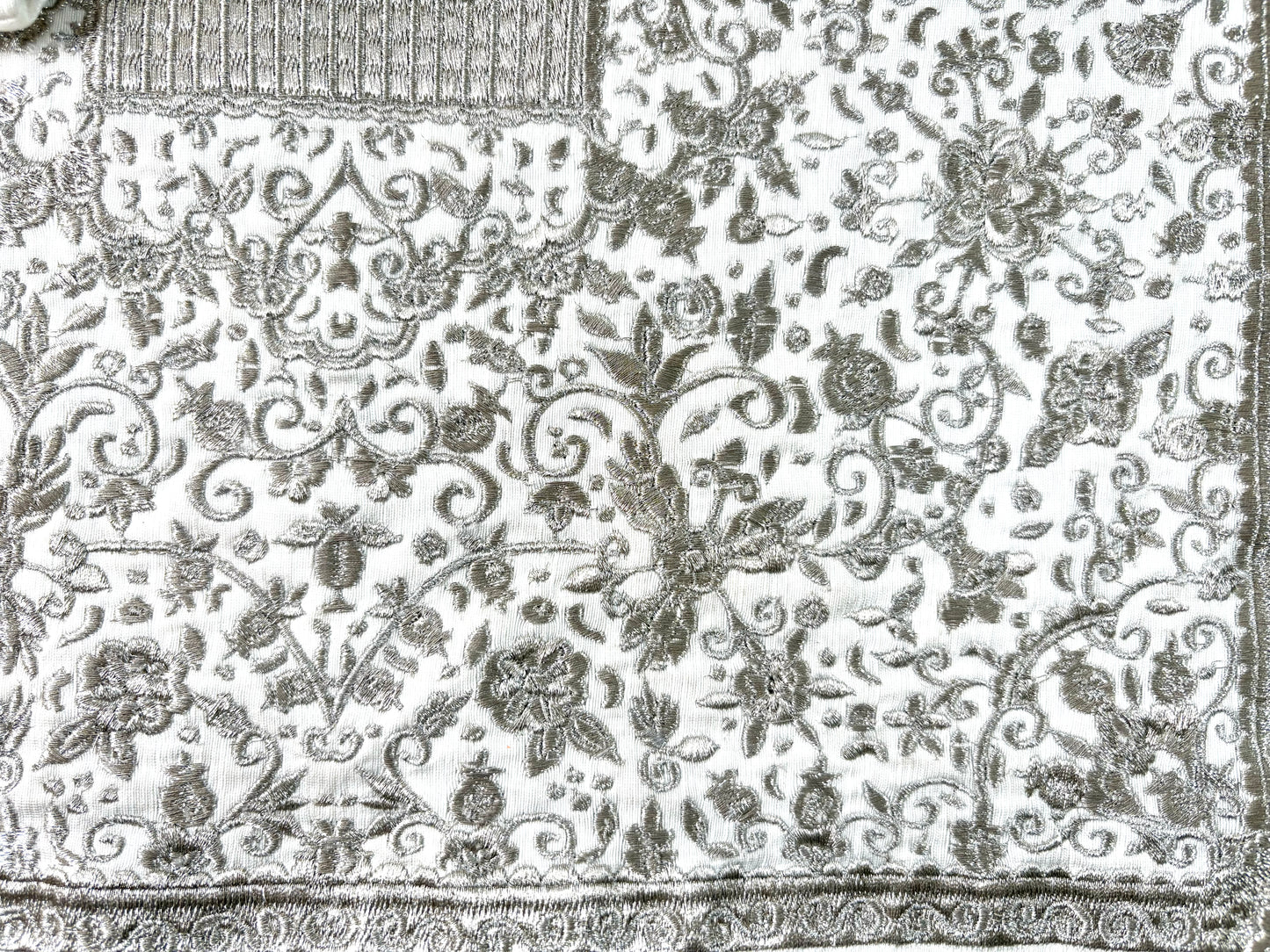 Passover Matzah & Afikomen Set Silver Embroidered