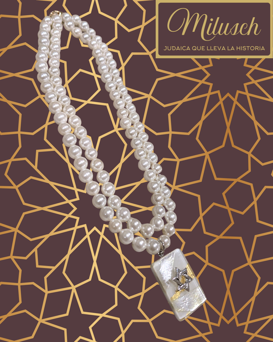 The Royal White Necklace. Pearls